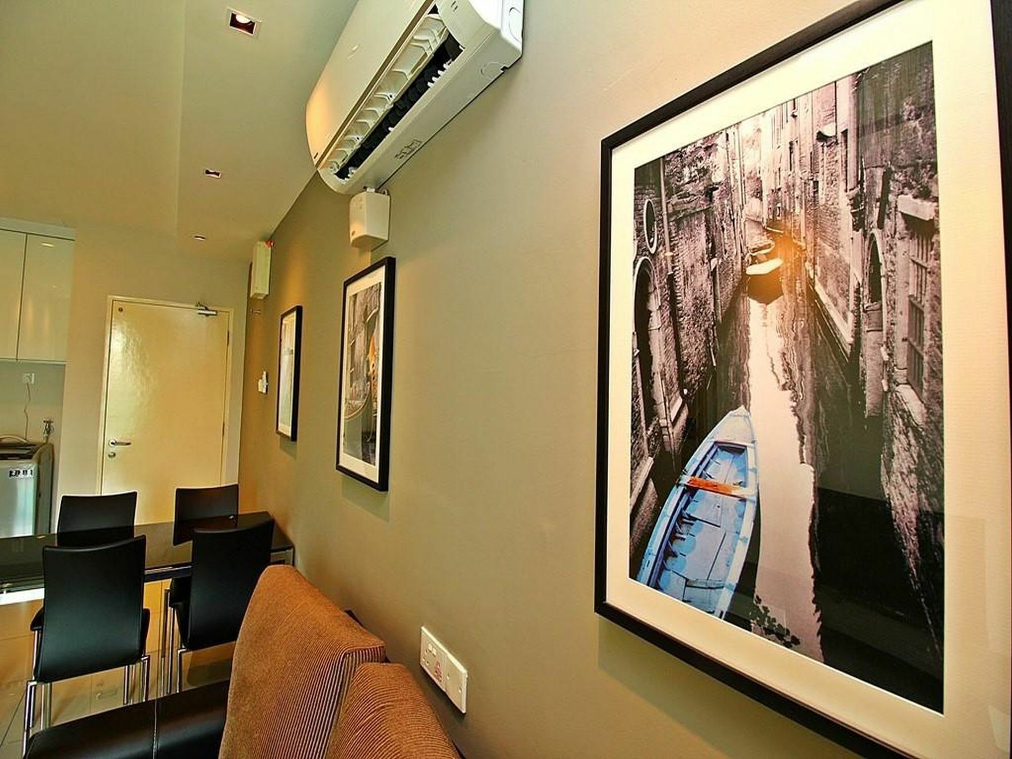 Mansion One Service Apartment George Town Bagian luar foto