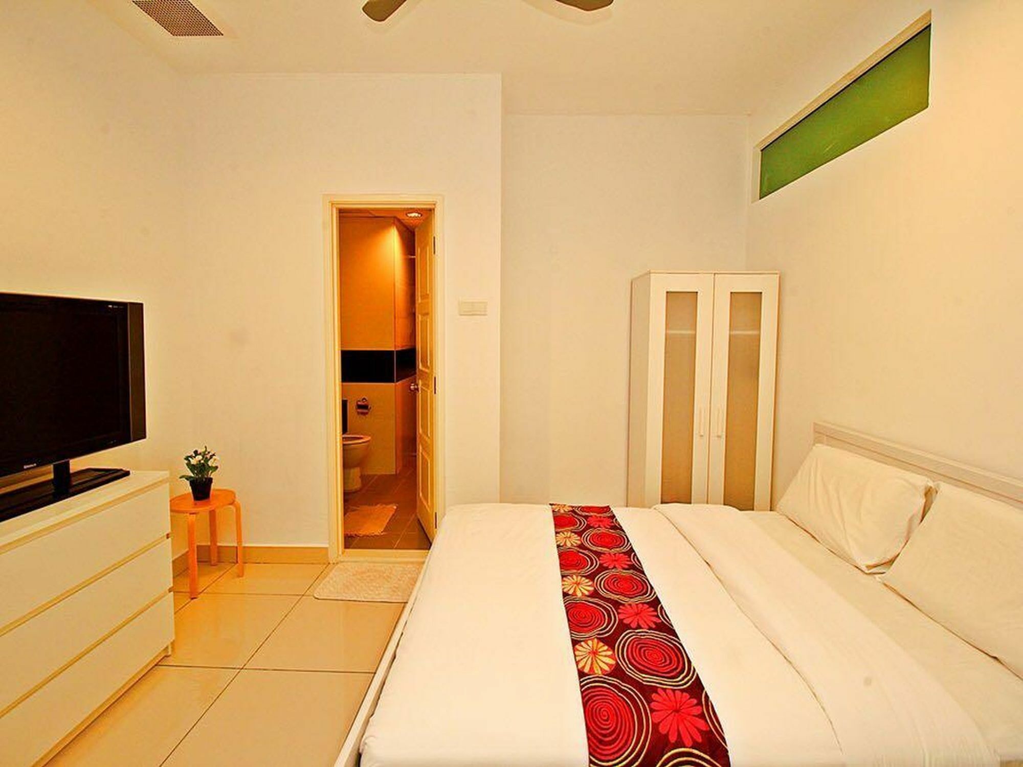 Mansion One Service Apartment George Town Bagian luar foto