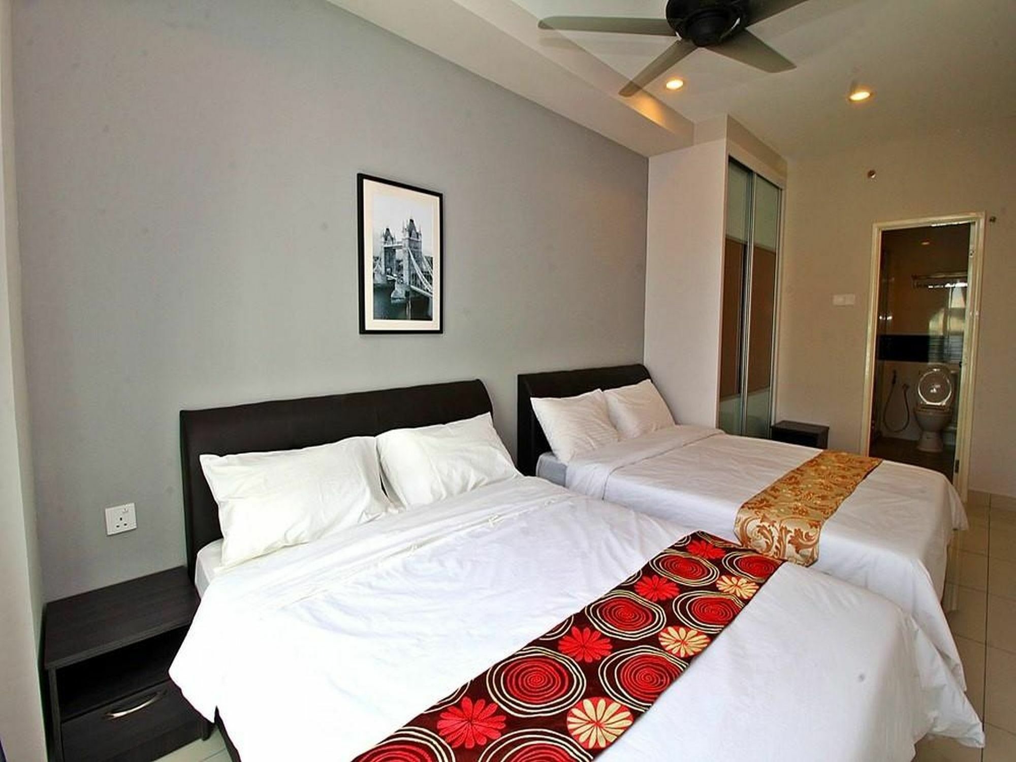 Mansion One Service Apartment George Town Bagian luar foto