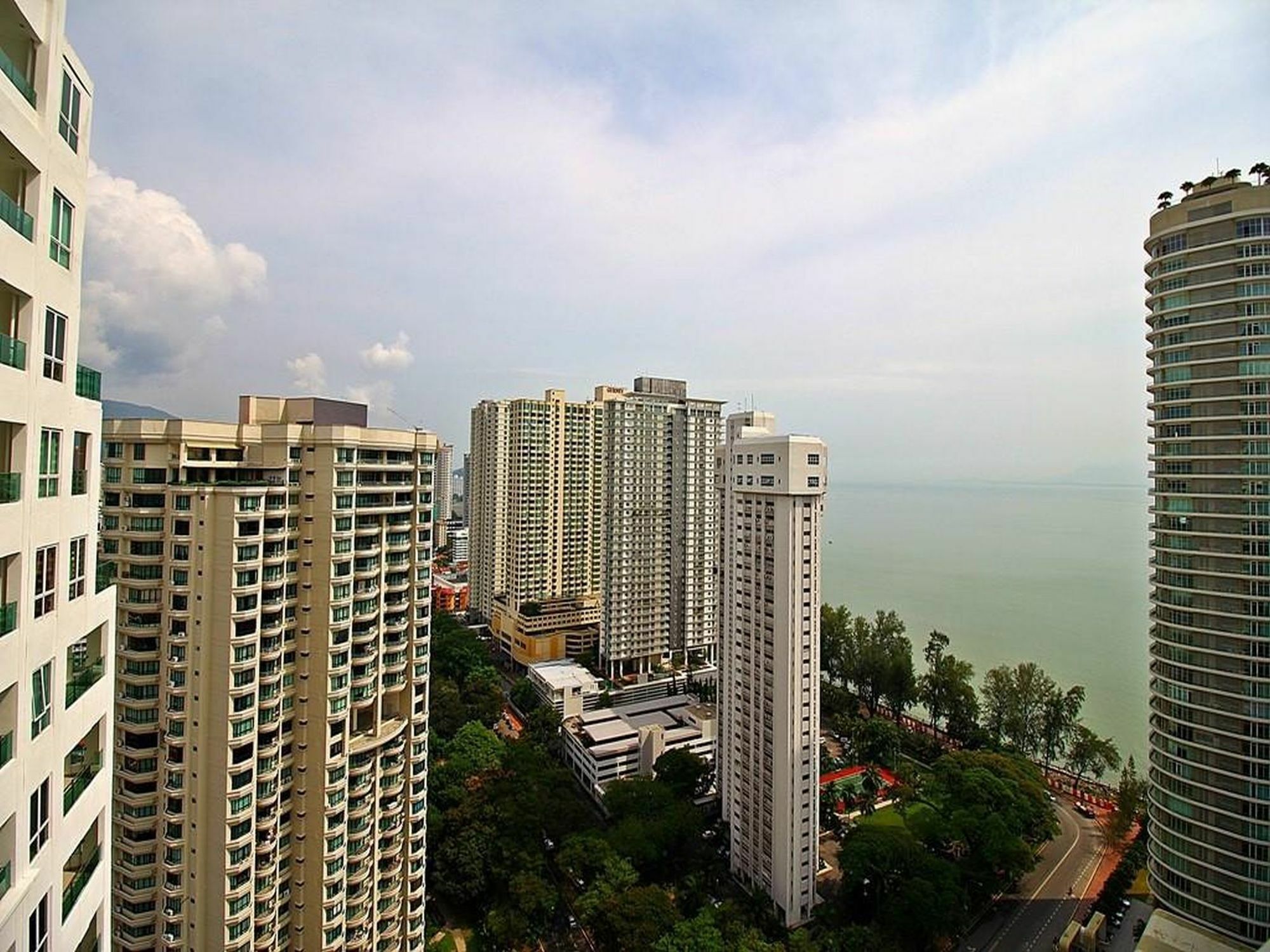 Mansion One Service Apartment George Town Bagian luar foto