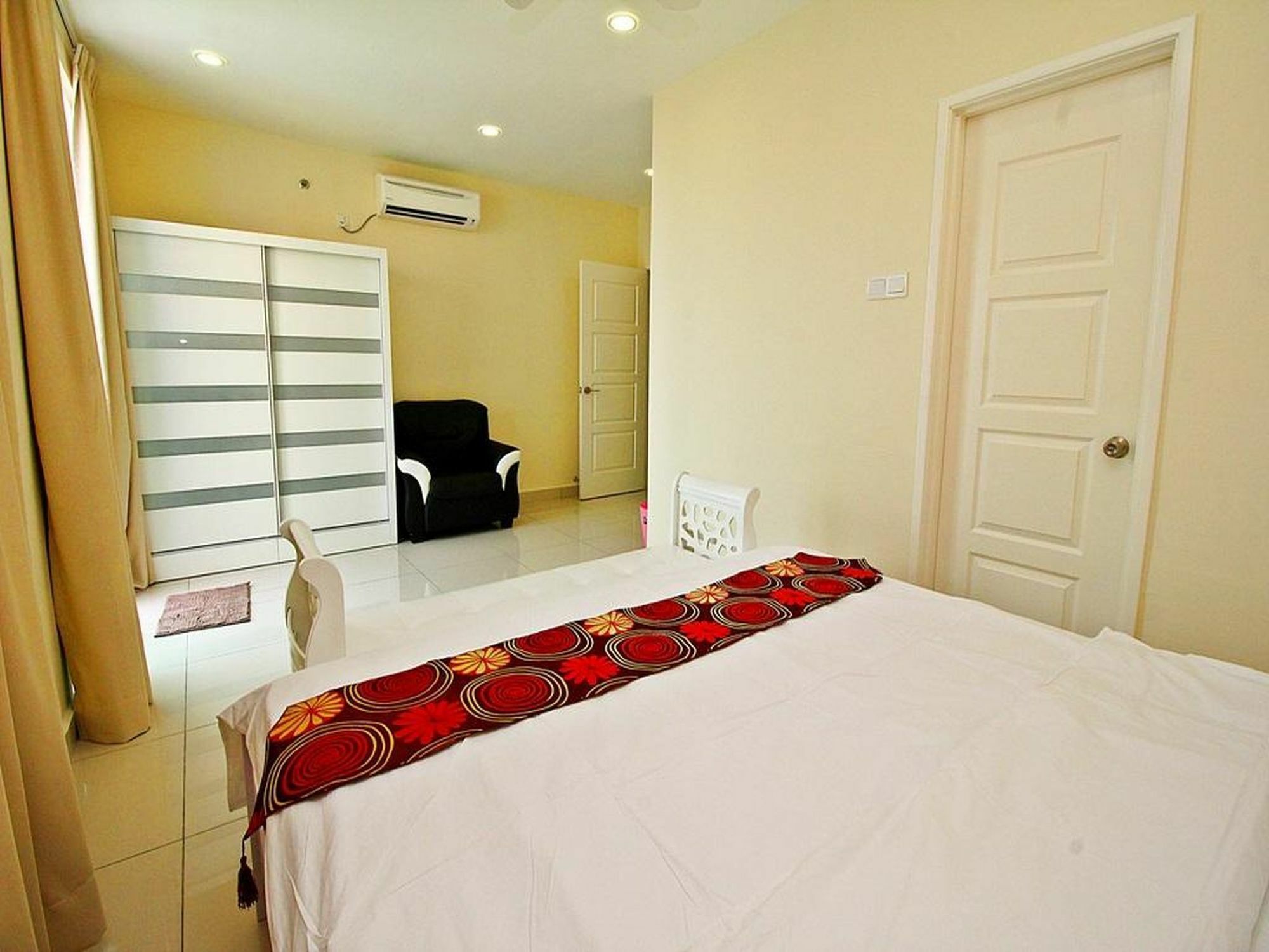 Mansion One Service Apartment George Town Bagian luar foto
