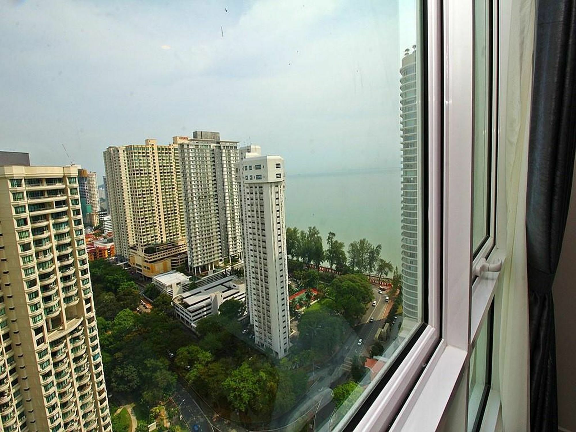 Mansion One Service Apartment George Town Bagian luar foto